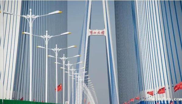 青山长江大桥浮雕铝板项目